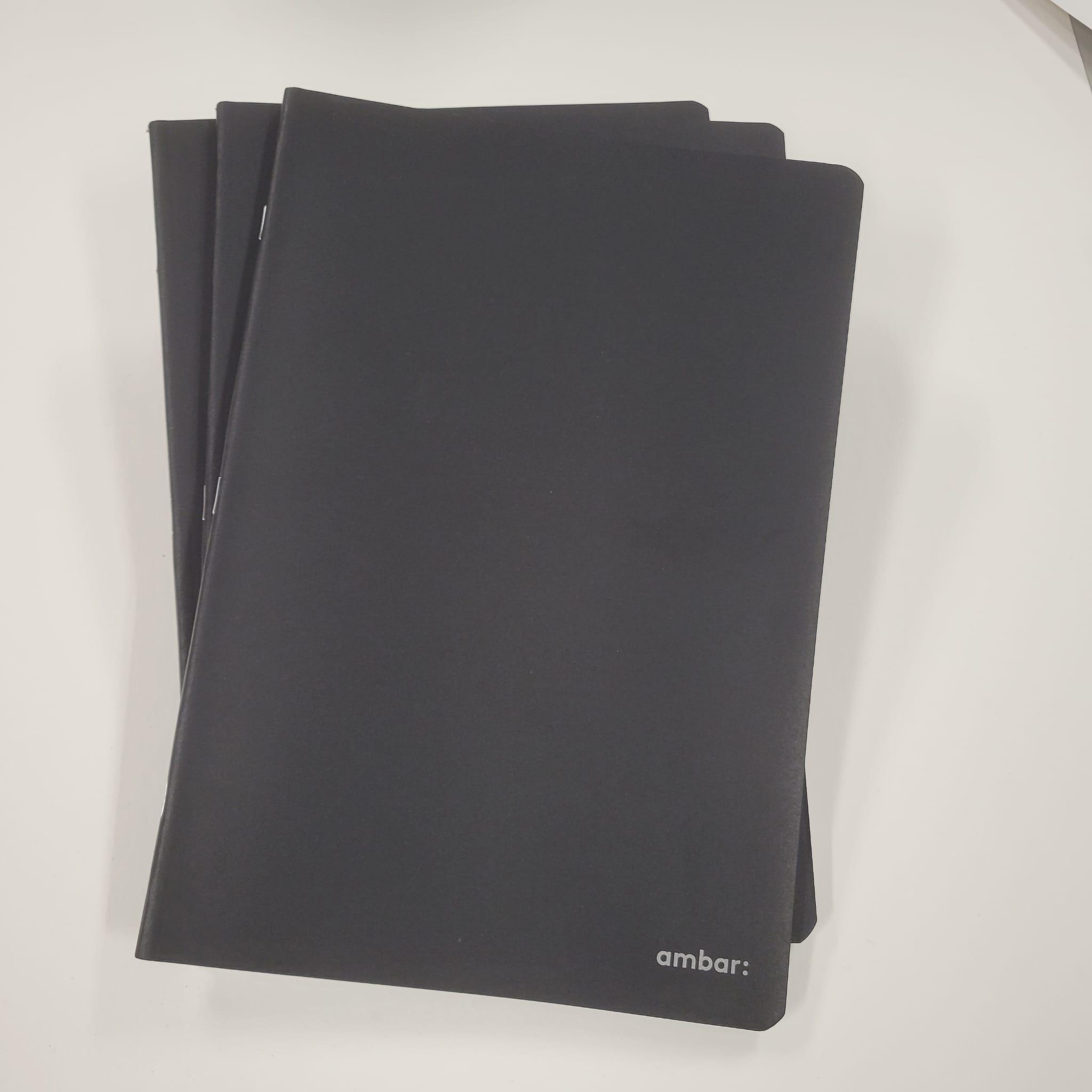 Caderno de Capa Preta